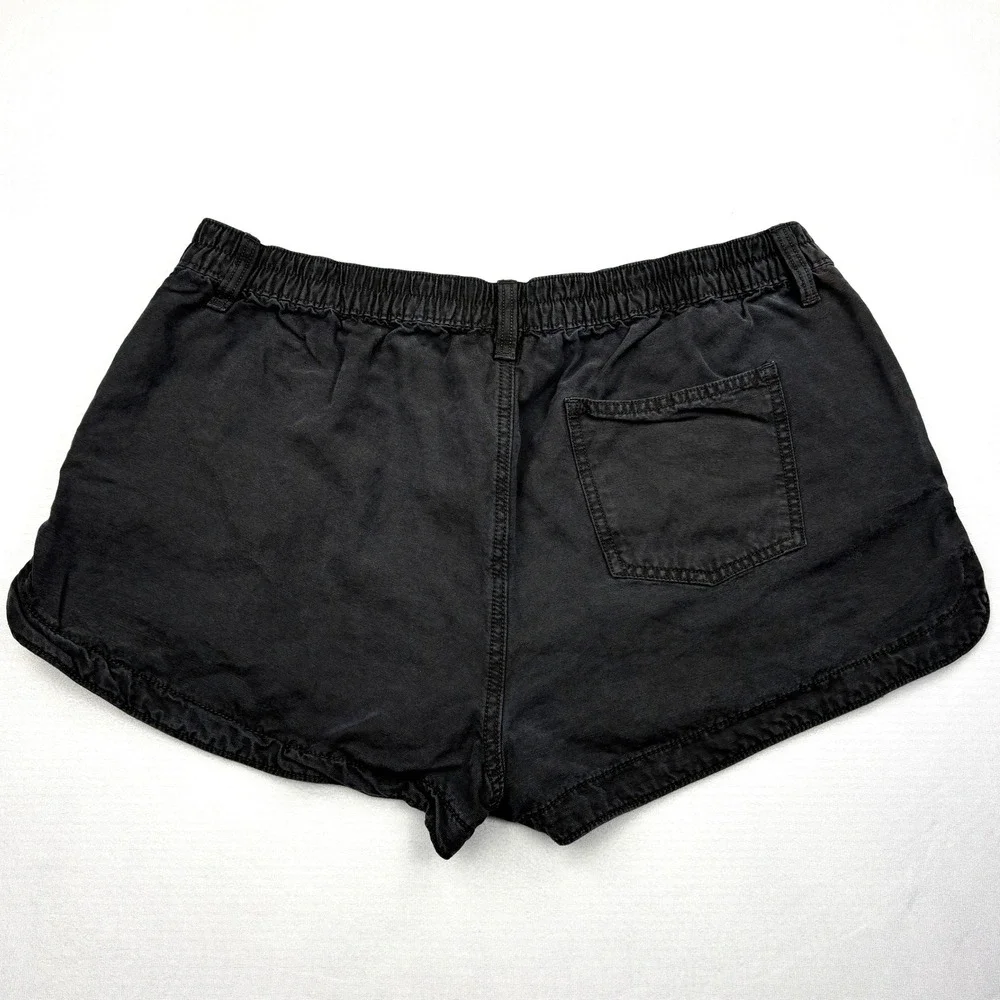 aerie black dolphin